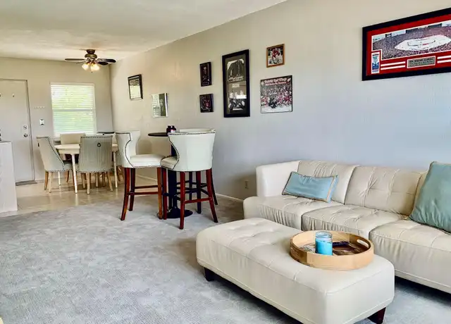 Property at 2555 NE 11th St #606, Fort Lauderdale, FL, 33304, 1 bed, 1 bath, [object Object]
