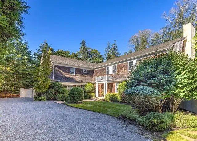 Property at 17 Jericho Ln, East Hampton, NY, 11937, 5 beds, 6 baths, Contact for Price