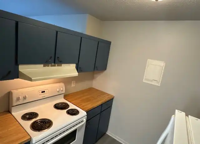 Property at 804 Ruth Ann Dr Unit 6B, Sedalia, MO, 65301, 2 beds, 1 bath, [object Object]