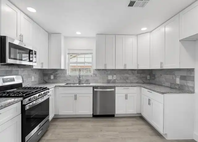 Property at 1814 Hanbury Ct, Sugar Land, TX, 77498, 4 beds, 2 baths, [object Object]