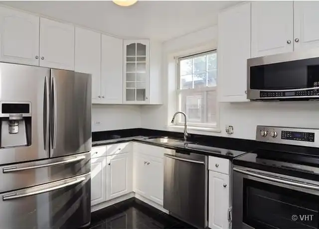 Property at 2420 W Farragut Ave Unit 3A, Chicago, IL, 60625, 2 beds, 1 bath, [object Object]