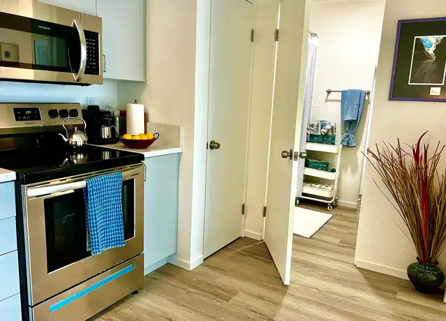 Property at Villages at Pacifica - 435 Gateway Dr, Pacifica, CA, 94044, 1-2 bed, 1 bath, [object Object]