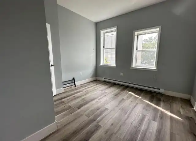 Property at 139 School St, Yonkers, NY, 10701, 2 beds, 1 bath, [object Object]
