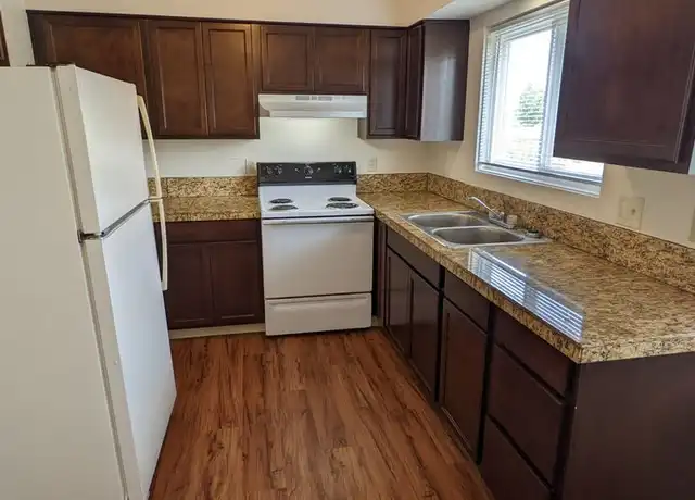 Property at 5109 NE Killingsworth St Unit 10, Portland, OR, 97218, 2 beds, 1 bath, [object Object]