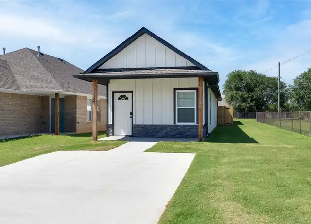 Property at 2107 SW McKinley Ave, Lawton, OK, 73501, 2 beds, 1 bath, [object Object]