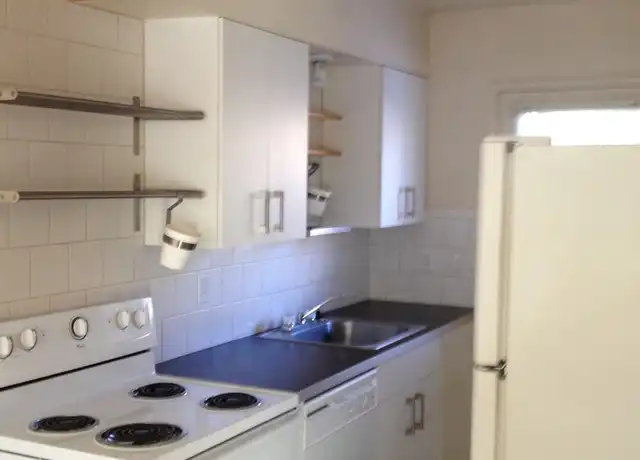 Property at 11900 SW 5th St Unit VM D, Beaverton, OR, 97005, 1 bed, 1 bath, [object Object]