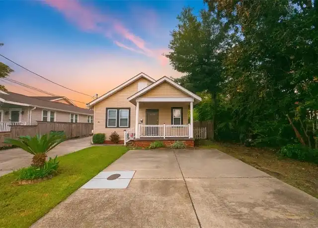 Property at 404 Radiance Ave, Metairie, LA, 70001, 2 beds, 1 bath, [object Object]