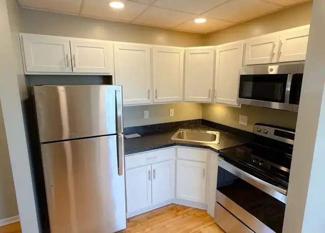 Property at 349 Main St Apt 7, Allenton, WI, 53002, 1 bed, 1 bath, [object Object]