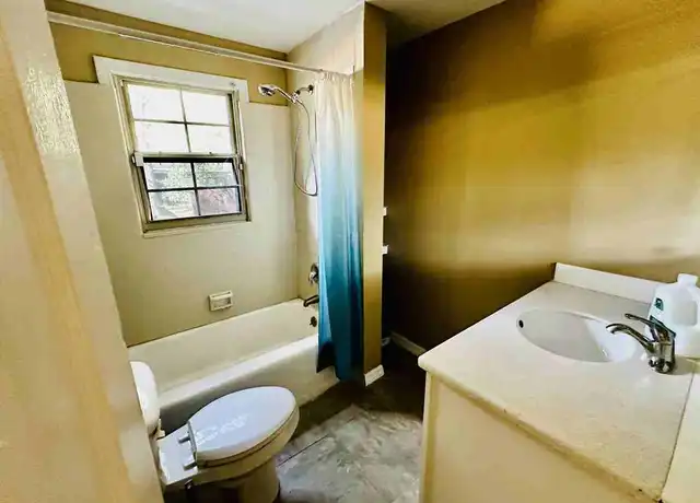 Property at 1045 Ontario St, Jacksonville, FL, 32254, 1 bed, 1 bath, [object Object]