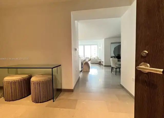 Property at 68 SE 6th St #1003, Miami, FL, 33131, 3 beds, 3.5 baths, [object Object]