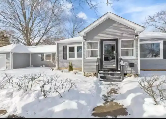 Property at 1115 Washington St, Valparaiso, IN, 46383, 3 beds, 1 bath, [object Object]
