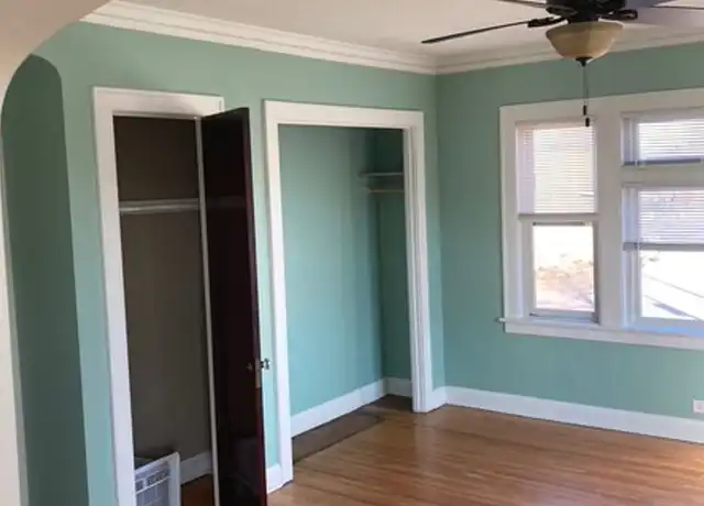 Property at 119 W 33rd St, Minneapolis, MN, 55408, 1 bed, 1 bath, [object Object]