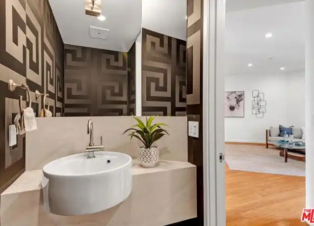 Property at 8200 Mannix Dr, Los Angeles, CA, 90046, 4 beds, 3 baths, [object Object]