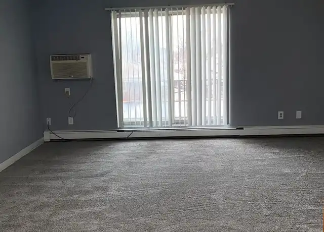 Property at 17572 Lakeshore Blvd Unit W305, Cleveland, OH, 44119, 1 bed, 1 bath, [object Object]