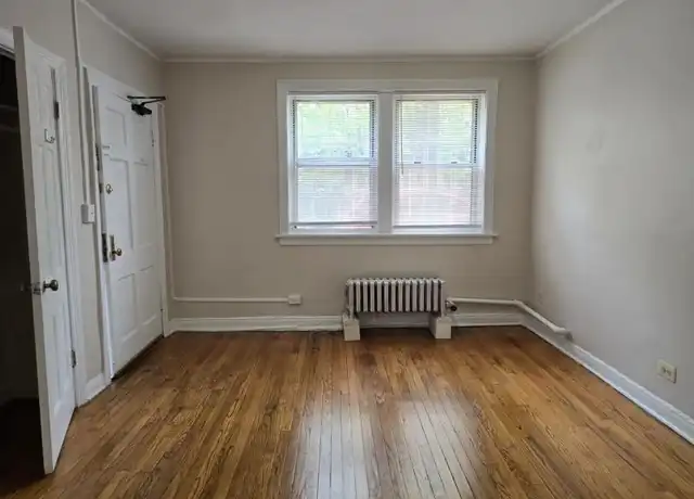 Property at 6910 N Ravenswood Ave, Chicago, IL, 60626, 1 bed, 1 bath, [object Object]