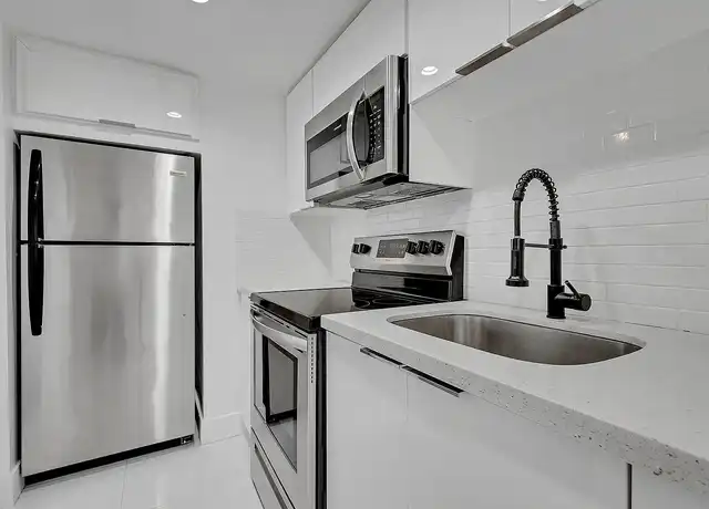 Property at 1114 SW 37th Ave, Coral Gables, FL, 33134, 1 bed, 1 bath, [object Object]