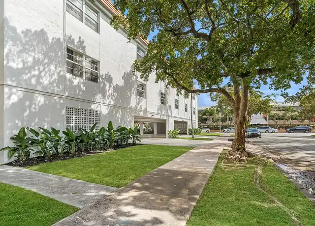 Property at 1114 SW 37th Ave, Coral Gables, FL, 33134, 1 bed, 1 bath, [object Object]