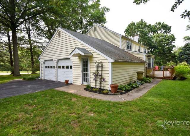 Photo of 5 Cedar Woods Dr, Doylestown, PA 18901