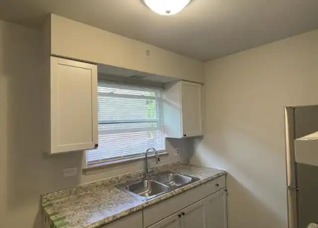 Property at 2840 Harlem Ave, Riverside, IL, 60546, 2 beds, 1 bath, [object Object]