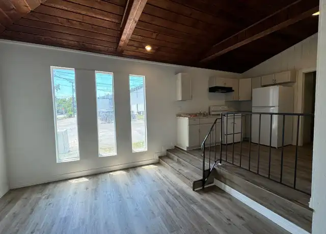 Property at 700 S Valley Mills Dr Unit 107, Waco, TX, 76711, 1 bed, 1 bath, [object Object]