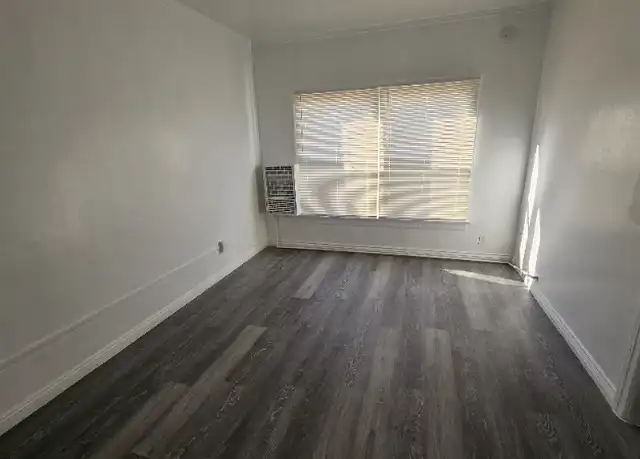 Property at 239 W 25th St Unit 27, Los Angeles, CA, 90007, 0 beds, 1 bath, [object Object]