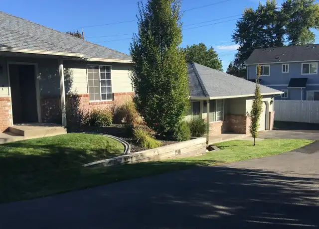 Property at 904 Speyers Rd Unit B, Selah, WA, 98942, 2 beds, 1 bath, [object Object]