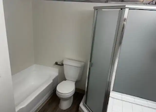 Property at 1590 W Palm Ln Unit 11, Anaheim, CA, 92802, 1 bed, 1 bath, [object Object]