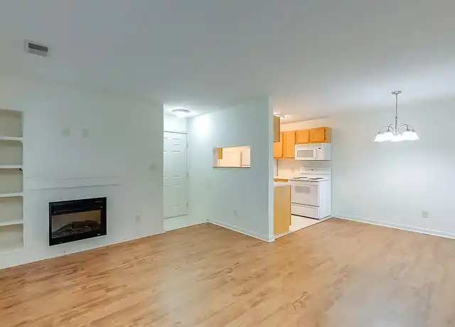 Property at Forest Creek Apartments - 1197 Appian Crossing Way, Lexington, KY, 40517, 2 beds, 2 baths, [object Object]