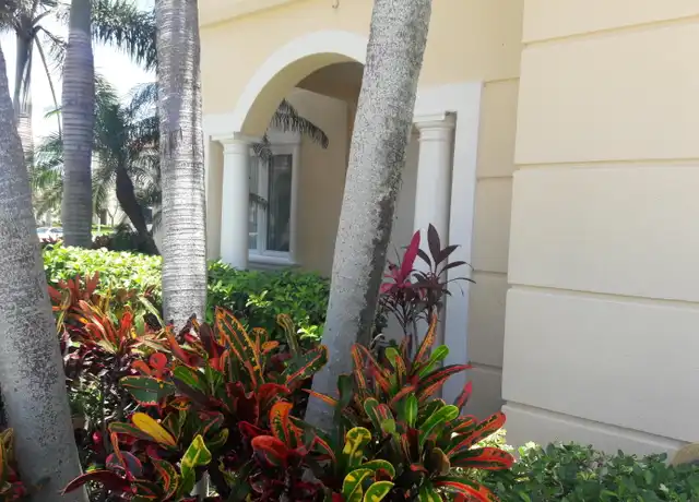 Property at 37 Harbour Isle Dr E #101, Fort Pierce, FL, 34949, 2 beds, 2 baths, [object Object]