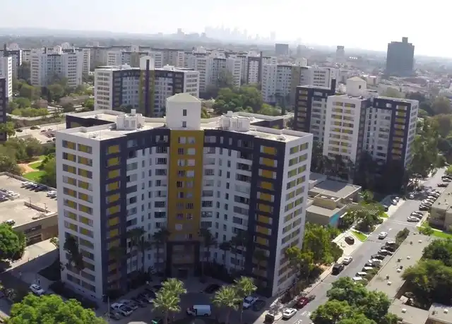 Property at 386 Burnside Ave Unit 2nd, Los Angeles, CA, 90036, 2 beds, 2 baths, [object Object]