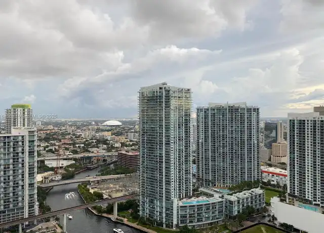 Property at 68 SE 6th St #3404, Miami, FL, 33131, 3 beds, 3.5 baths, [object Object]