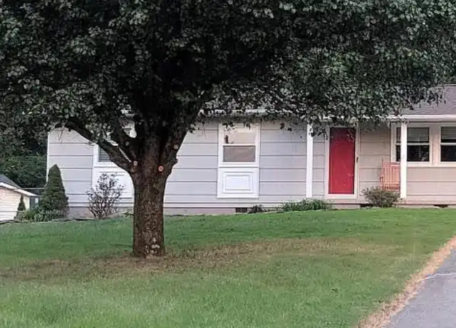 Property at 300 Elkmont Rd, Knoxville, TN, 37922, 3 beds, 2 baths, [object Object]