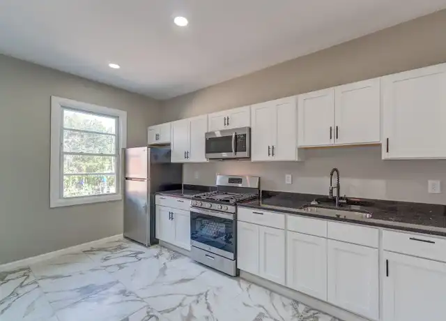 Property at 41 Howe St Apt 1, New Haven, CT, 06511, 4 beds, 2 baths, [object Object]