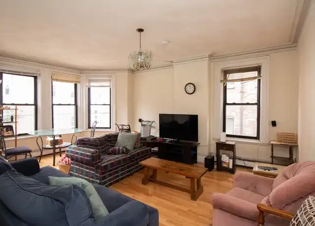 Property at 10 Davis Ave Unit C, Brookline, MA, 02445, 1 bed, 1 bath, [object Object]