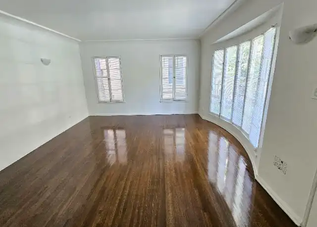 Property at 118 N Gale Dr, Beverly Hills, CA, 90211, 1 bed, 1 bath, [object Object]