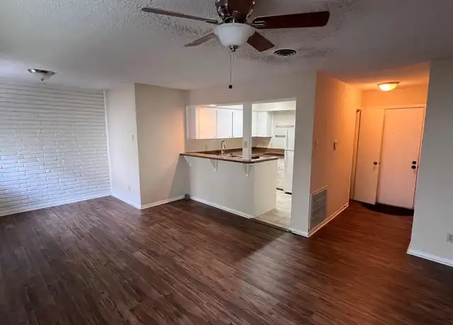 Property at 909 Silber Rd Unit 46G, Houston, TX, 77024, 2 beds, 1 bath, [object Object]