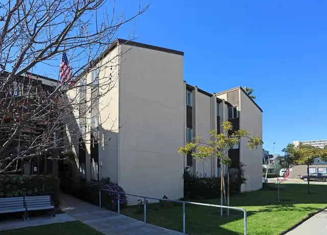 Property at 4820 Cass St, San Diego, CA, 92109, 1 bed, 1 bath, [object Object]