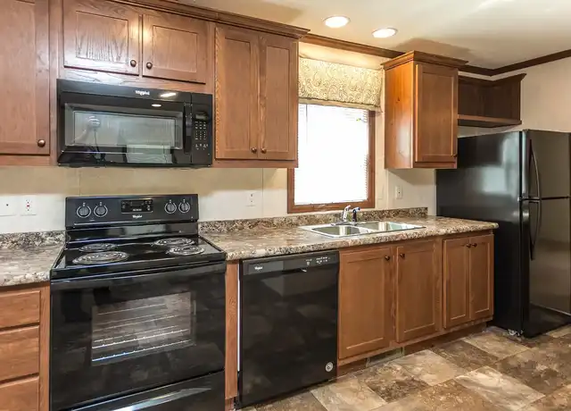 Property at Valley Hills - 4364 Sandy Lake Rd, Ravenna, OH, 44266, 2 beds, 1 bath, [object Object]