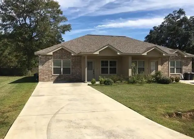 Property at 124 Village Oaks Blvd, Ponchatoula, LA, 70454, 2 beds, 2 baths, [object Object]