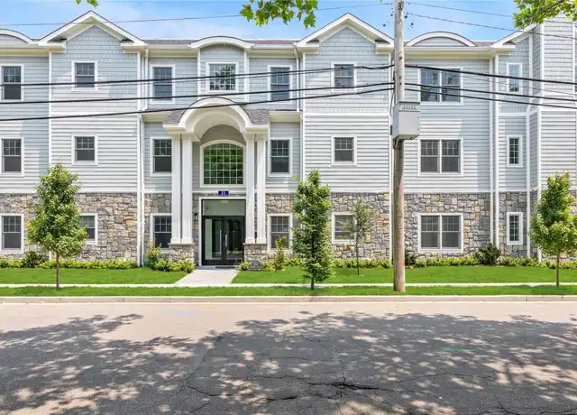 Property at 22 Sagamore Hill Dr Unit 2A, Port Washington, NY, 11050, 2 beds, 2 baths, [object Object]