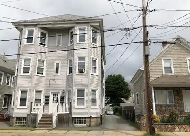 Property at 257 Tinkham St Unit 1East, New Bedford, MA, 02746, 2 beds, 1 bath, [object Object]