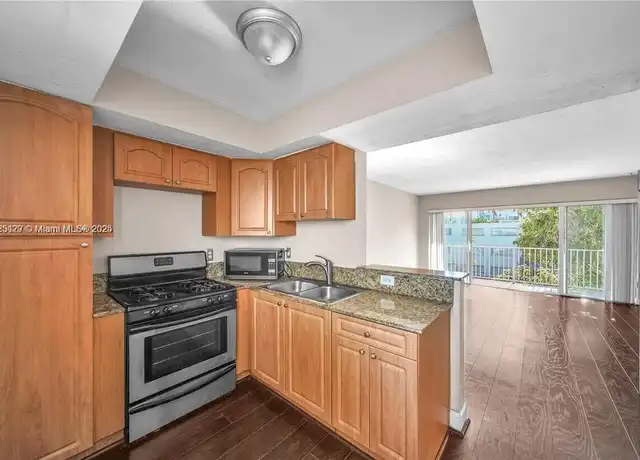 Property at 7737 SW 88th St Unit C314, Miami, FL, 33156, 1 bed, 1 bath, [object Object]