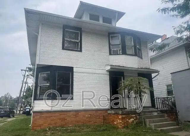 Property at 818 Phillips Ave, Toledo, OH, 43612, 1 bed, 1 bath, [object Object]