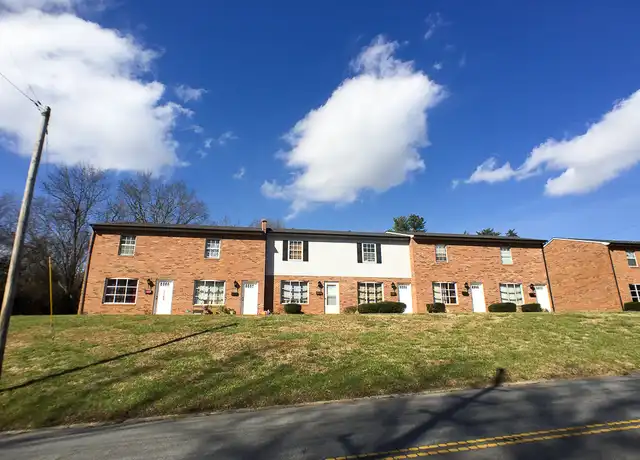 Property at 157 Brookwood Ave NE Unit 17, Concord, NC, 28025, 2 beds, 1.5 baths, [object Object]