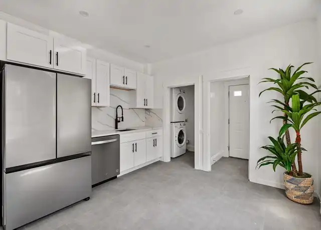 Property at 279 E Squantum St Unit 1, Quincy, MA, 02171, 4 beds, 2 baths, [object Object]