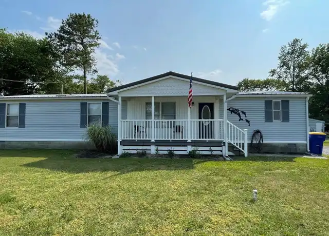 Property at 31392 Oak St, Ocean View, DE, 19970, 4 beds, 2 baths, [object Object]