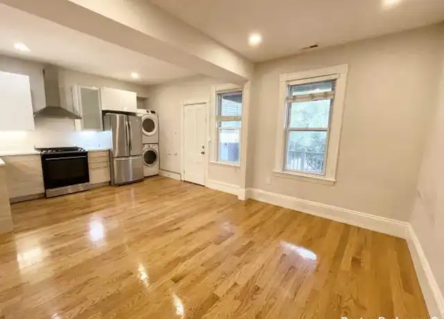 Property at 118 Buttonwood St, Dorchester, MA, 02125, 3 beds, 1 bath, [object Object]