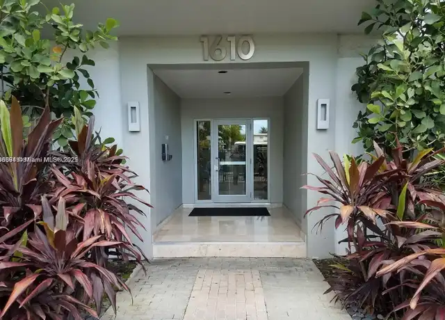 Property at 1610 Lenox Ave #410, Miami Beach, FL, 33139, 1 bed, 1.5 baths, [object Object]
