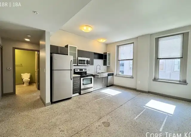 Property at 306 E 12th St Unit 910, Kansas City, MO, 64108, 1 bed, 1 bath, [object Object]
