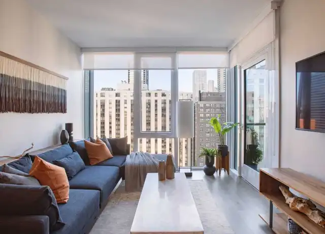 Property at 202 W Hill St Unit 1-1, Chicago, IL, 60610, 1 bed, 1 bath, [object Object]